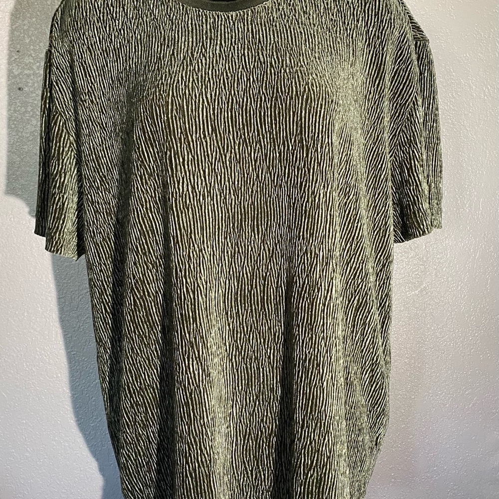 Forever 21 Men’s Olive Green Short Sleeve Tee